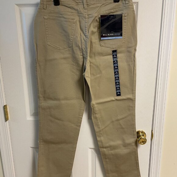 Women's Bill Blass Stretch Jeans size 12 average length tan NWT - Picture 2 of 2